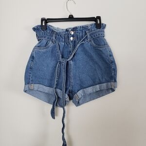 Sws waist paper bag denim shorts with belt. Sz 5